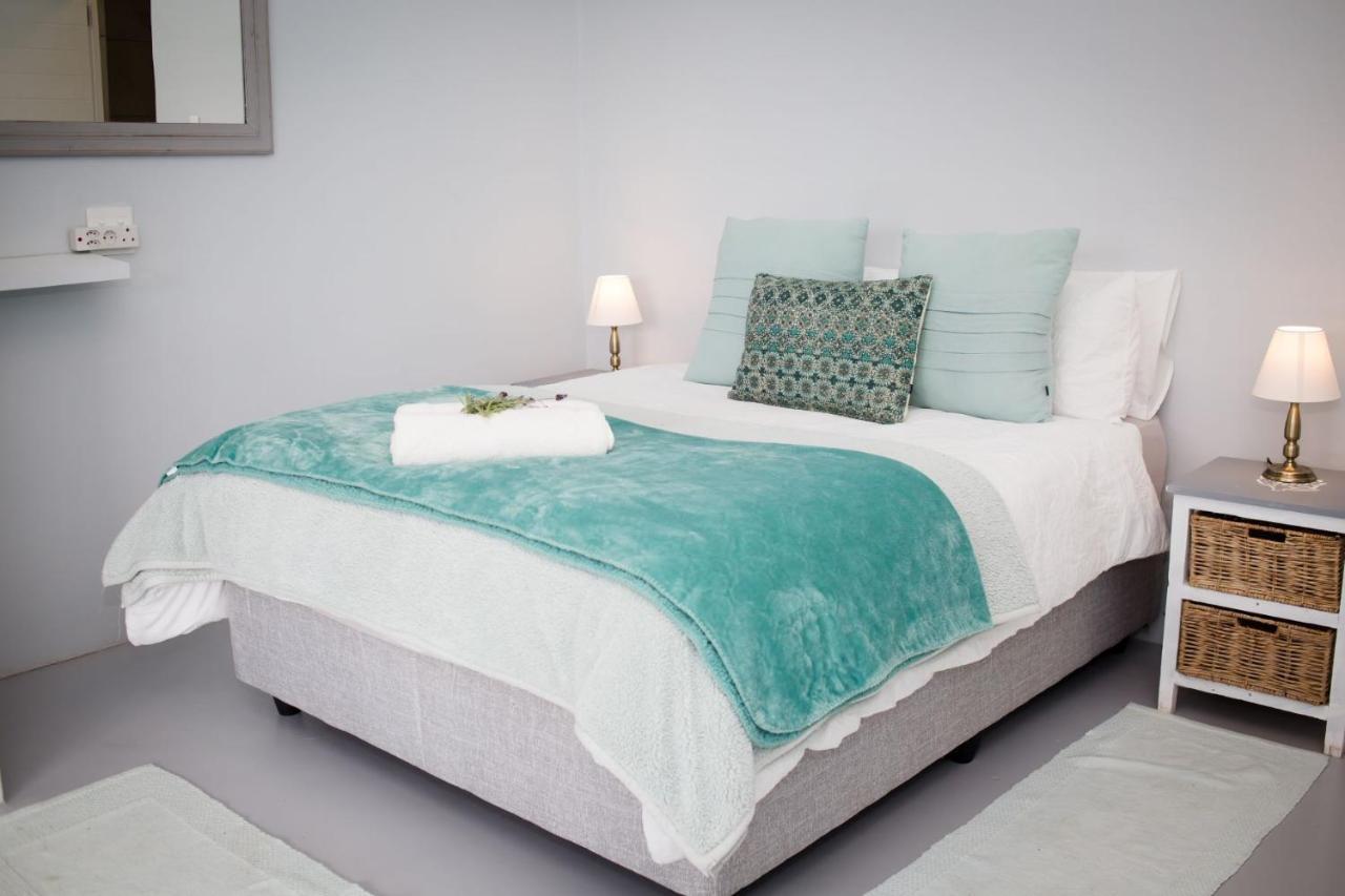 Three Feathers Cottages Langebaan Kültér fotó